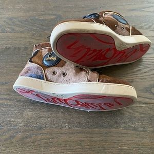 Beautiful sneakers. Authentic